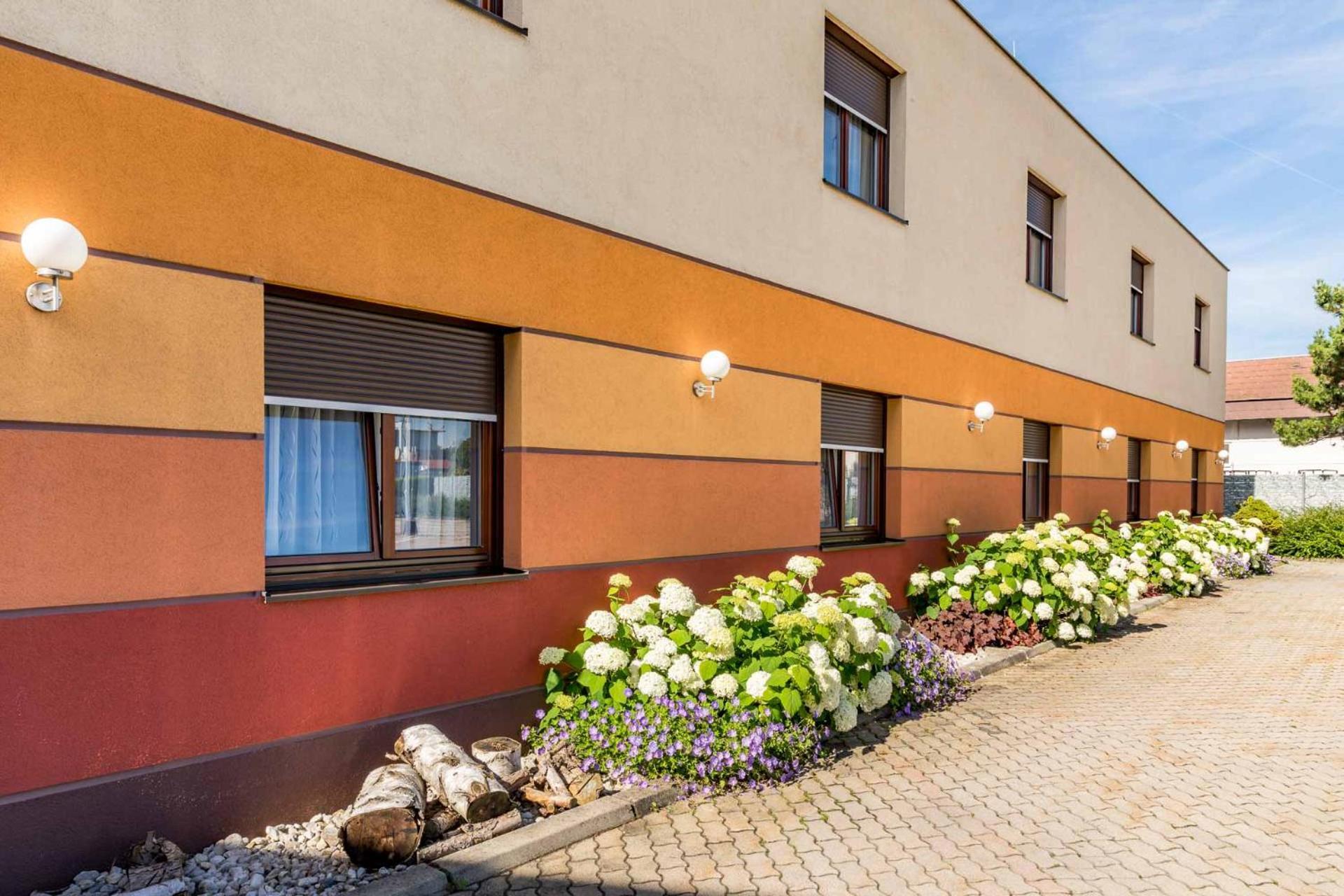 Hotel Garni Steinfeld Vídeňské Nové Město Exteriér fotografie