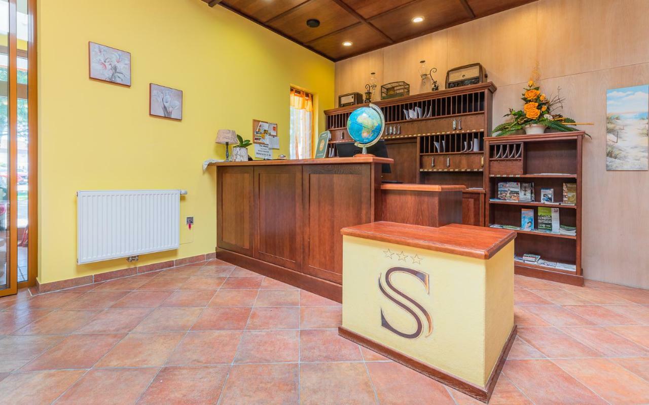 Hotel Garni Steinfeld Vídeňské Nové Město Exteriér fotografie