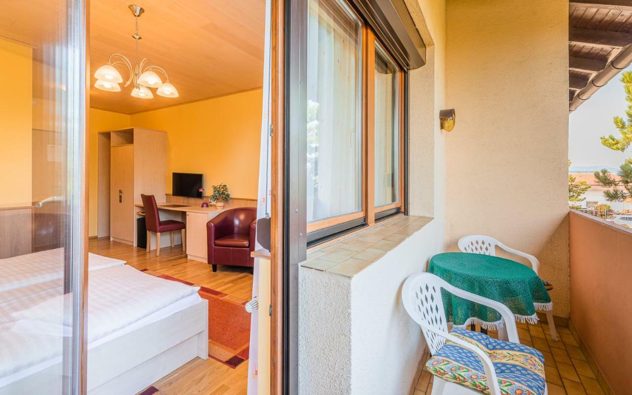 Hotel Garni Steinfeld Vídeňské Nové Město Exteriér fotografie